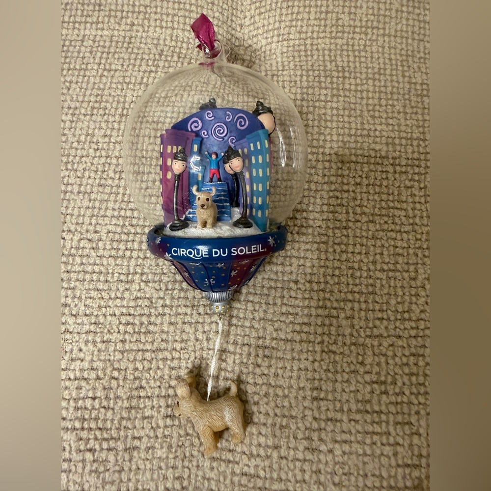 Cirque Du Soleil Madison Dog Puppy  WiNTUK 2008 GLASS CHRISTMAS ORNAMENT - NoBox
